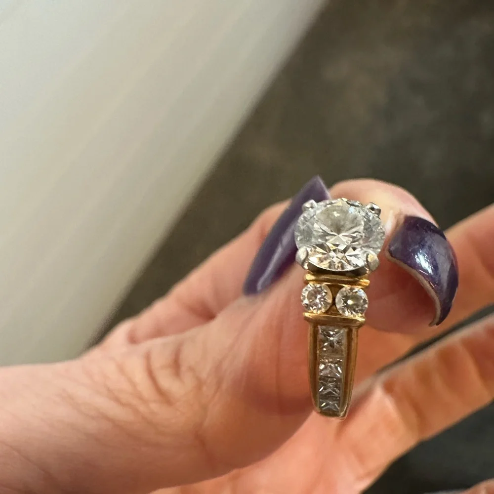 18K Gold Diamond Ring Size 5 1.11ct D/SI1 Center 3-Stone Platinum Head Appraised